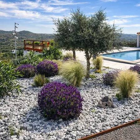 Villa Stone - Monte Chico Ze *