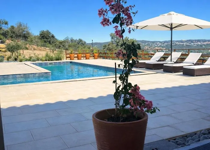 וילה Stone - Monte Chico Ze *